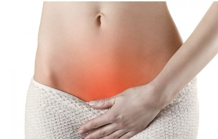 La douleur dans la zone située au-dessus du pubis est un signe de cystite aiguë et chronique chez la femme.